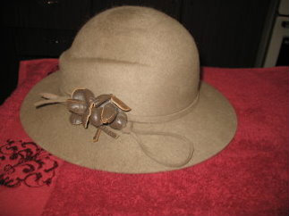 Продам: РАСПРОДАЖА Шляпа фетровая новая