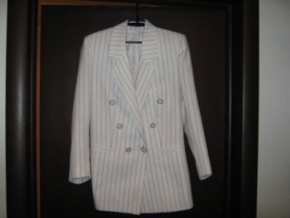 Продам: торжественный пиджак