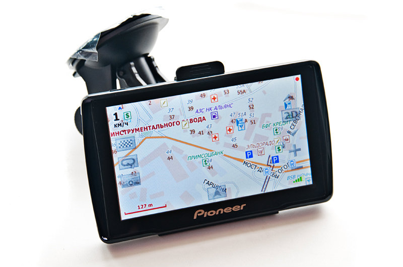 Продам: GPS-навигатор 5" Pioneer M902