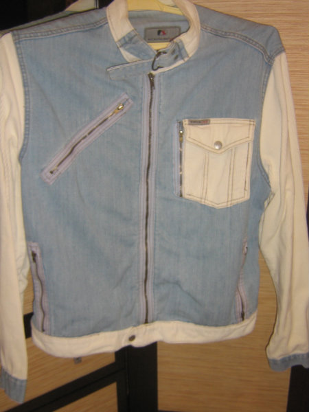 Продам: Модный мужской джинсовый пиджак, р.L
