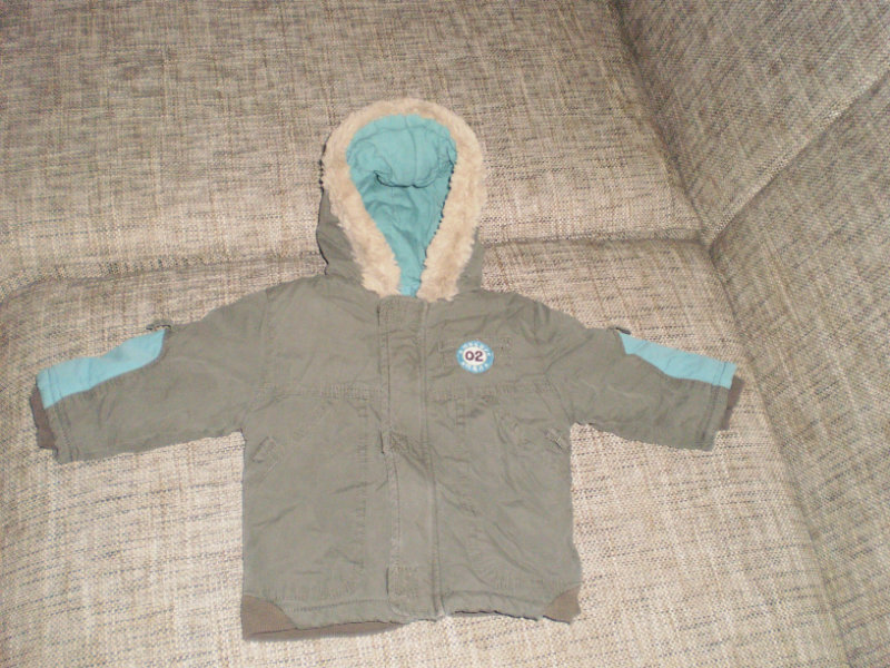 Продам: Куртка утепленная(весна-осень) р-р 68