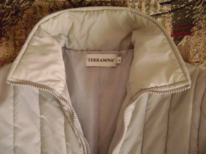 Продам: Куртка весна-осень, размер 40