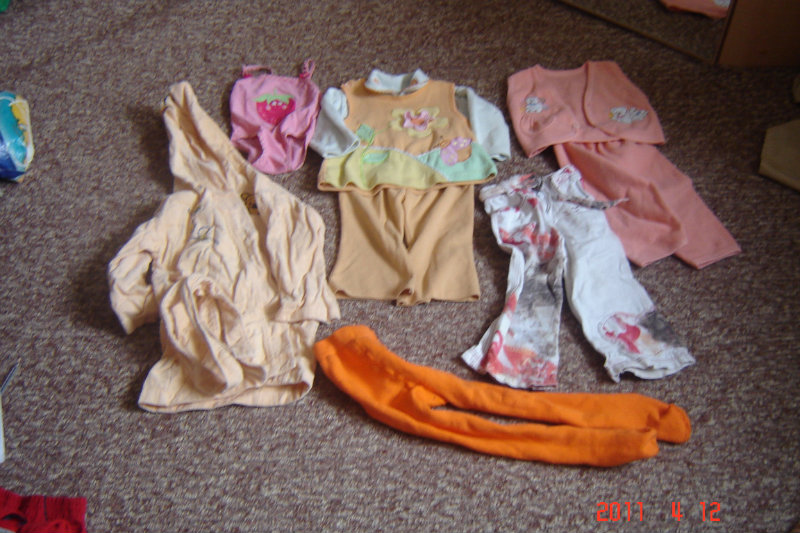Продам: одежда на девочку 1-2 года