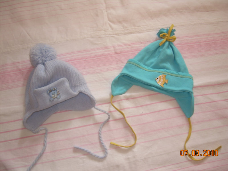 Продам: шапочки на малышей