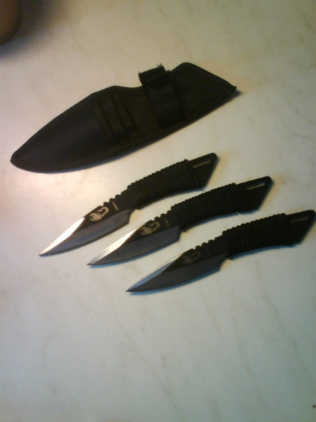 Продам: Набор метательных ножей.