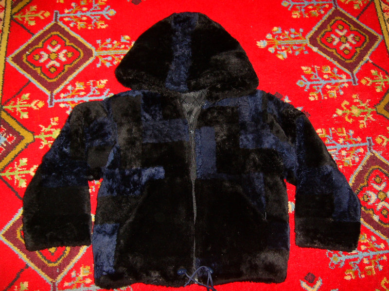 Продам: меховая куртка