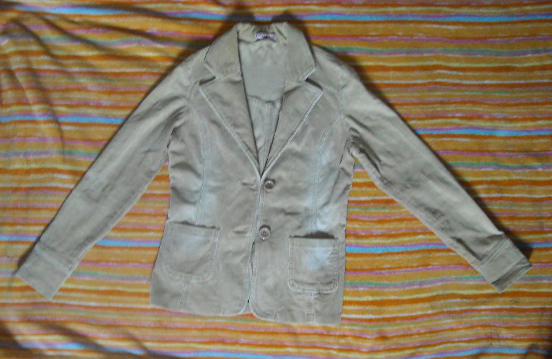 Продам: Продаю вильветовый пиджак