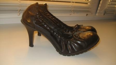 Продам: Туфли женские Mott, 40 р.Натур.кожа