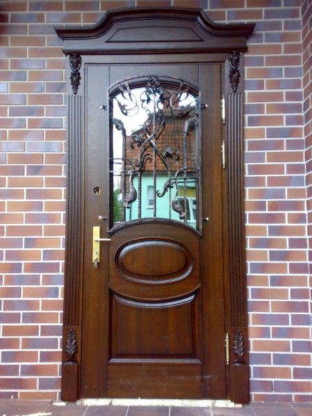 Продам: двери деревянные