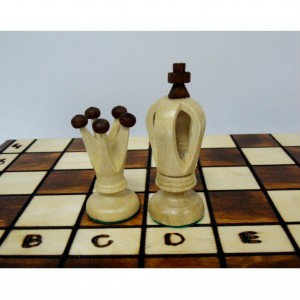 Продам: Шахматы подарочные деревянные