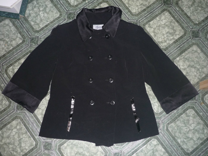 Продам: Куртка-жакет 48-50 с рукавами