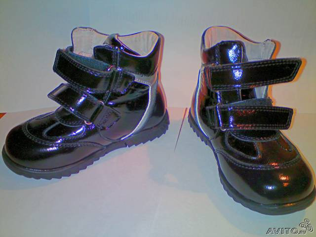 Продам: Ботинки осенние и сапожки резиновые