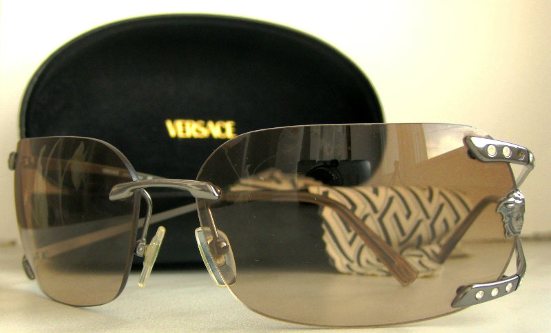Продам: Солнцезащитные очки VERSACE Италия