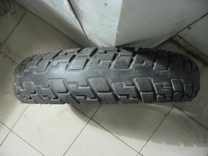 Продам: Моторезина Dunlop TrailMax