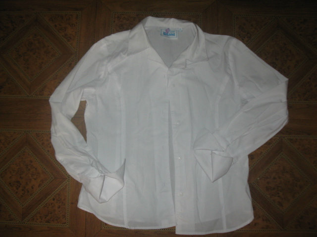 Продам: блузка школьная