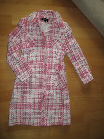 Продам: Осенне-весенние пальто  44 размера