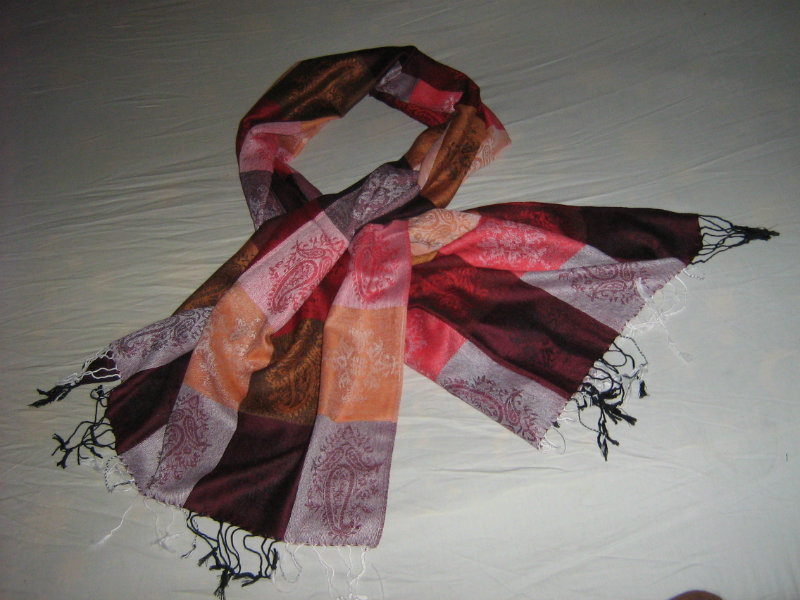 Продам: шарфы женские