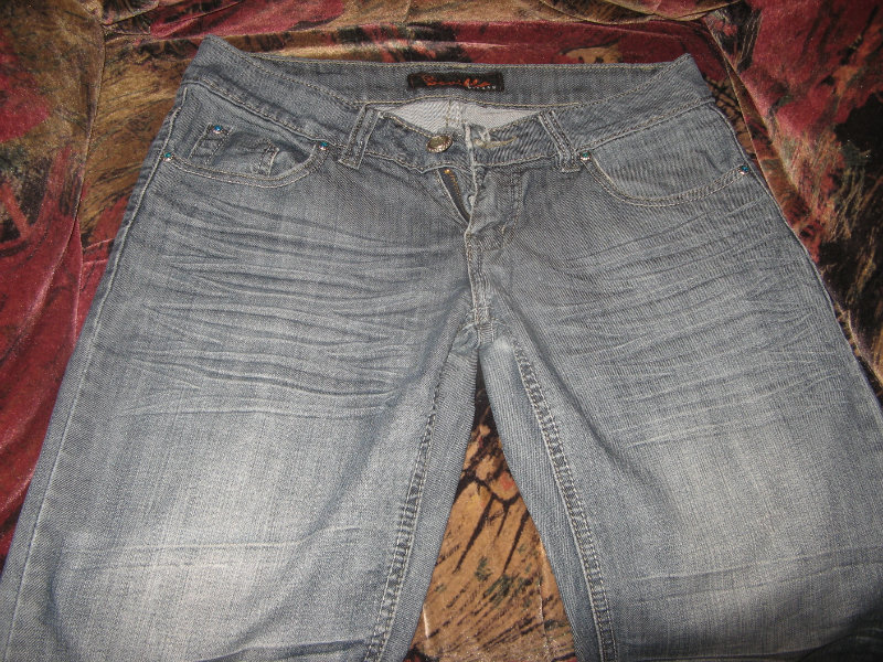 Продам: джинсы 46 размер