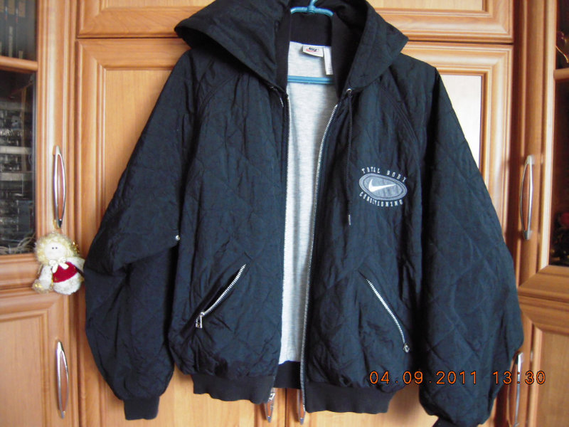 Продам: куртка NIKE, 44-46
