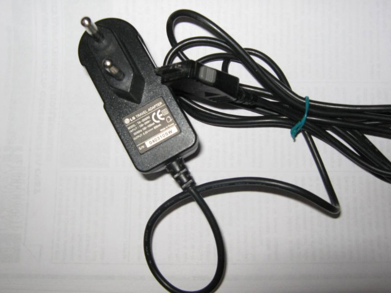 Продам: USB- кабели, зарядники