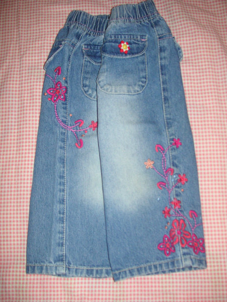Продам: джинсы для девочки