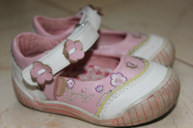 Продам: туфельки розовые, 20 размер