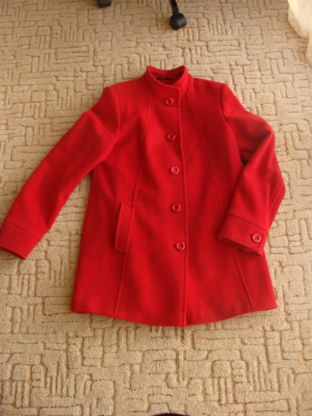 Продам: Пальто 48-50 размера