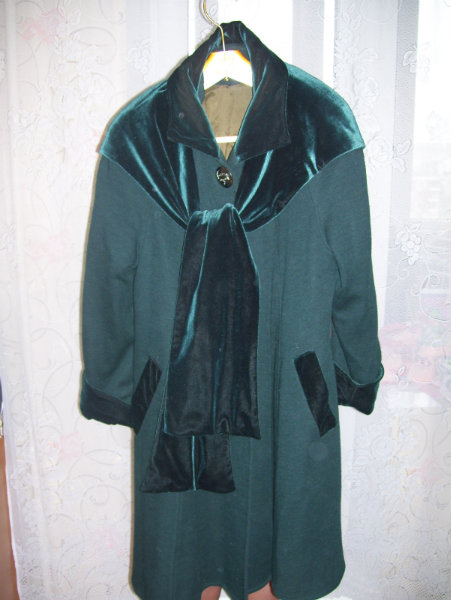 Продам: Пальто трикотажное