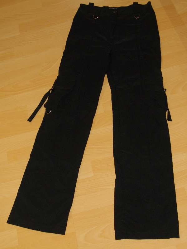 Продам: ветровочные брюки р.42-44
