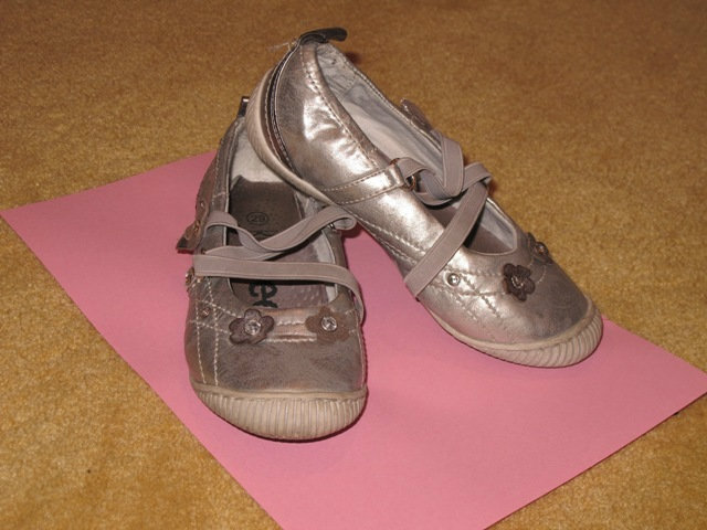 Продам: обувь для девочки 29 -30 рр
