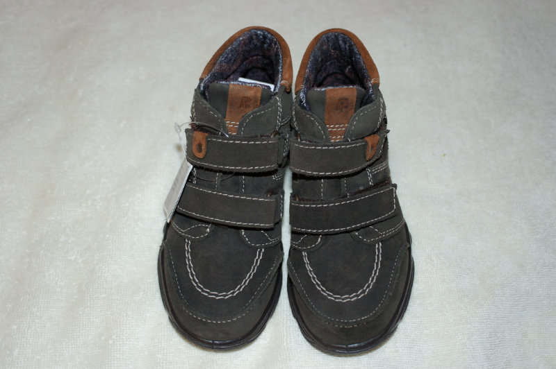 Продам: Детские демисезонные ботинки