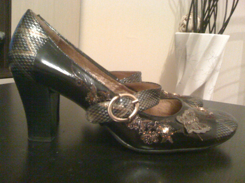 Продам: Женские туфли, размер 39-40