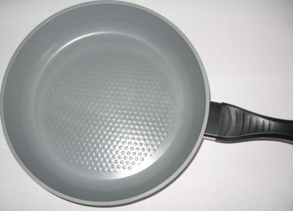 Продам: сковорода с керамическим покрытием