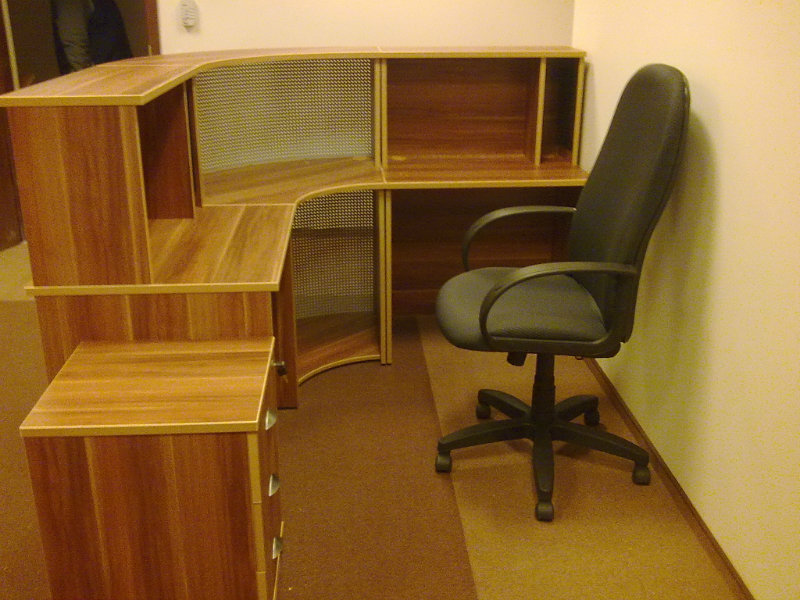 Продам: офисную мебель