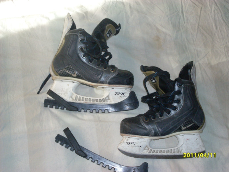 Продам: коньки хоккейные