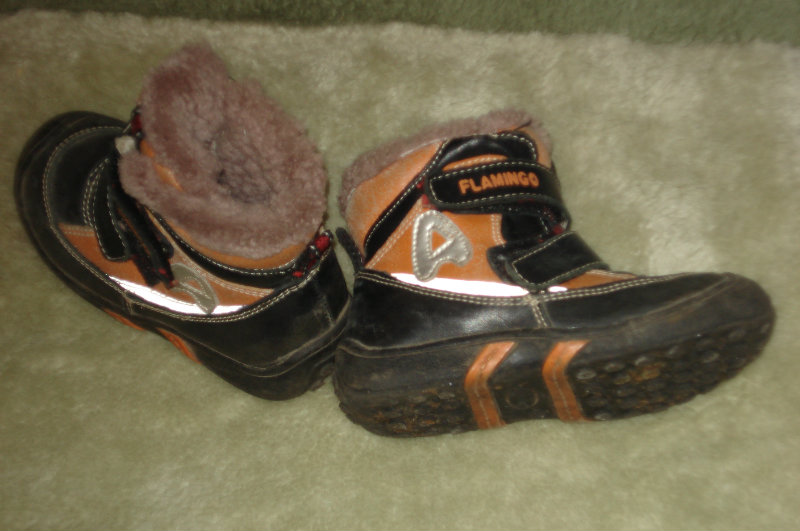 Продам: Детские зимние ботинки
