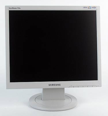 Продам: LCD-монитор 17"
