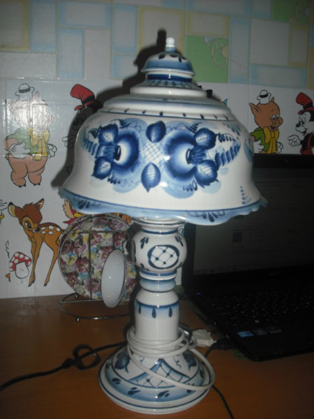 Продам: Настольная лампа