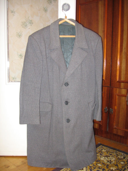 Продам: Пальто мужское осеннее