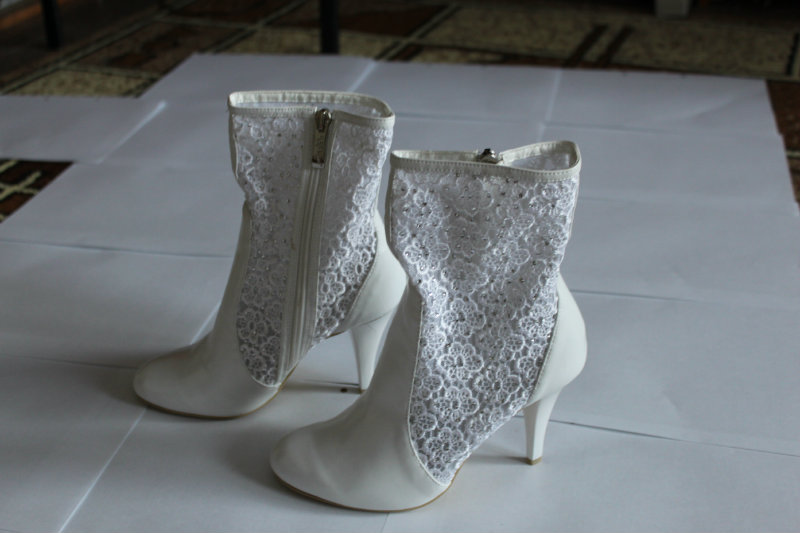 Продам: Ботинки свадебные