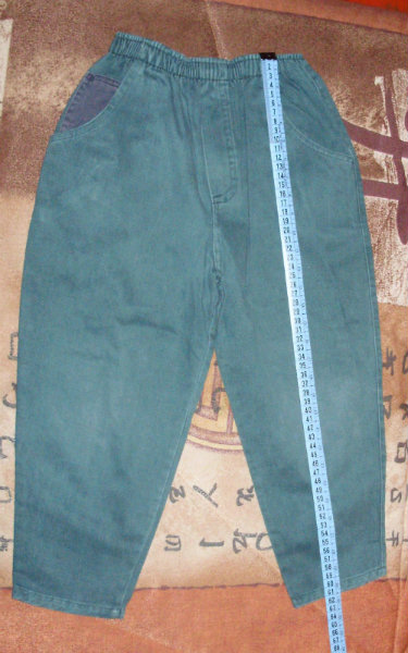 Продам: джинсы, 4года