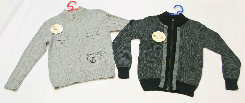Продам: свитер на мальчика(новый), Турция