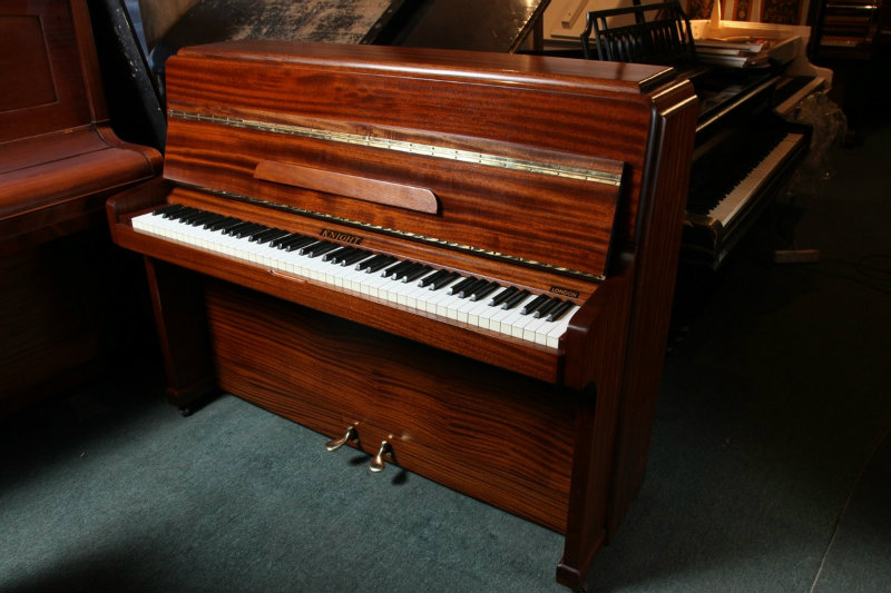 Продам: пианино импортное