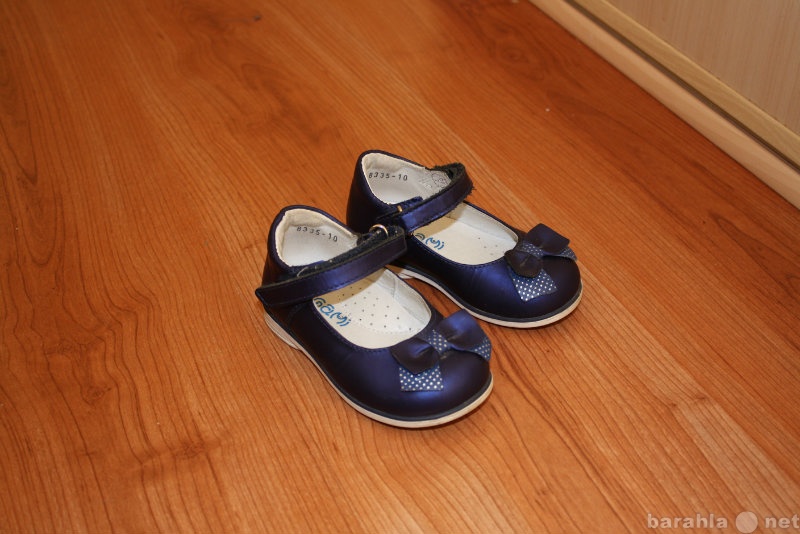 Продам: Нарядные туфли для девочки из натур.кожи
