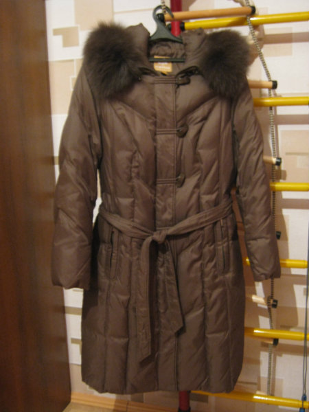 Продам: пуховик пальто