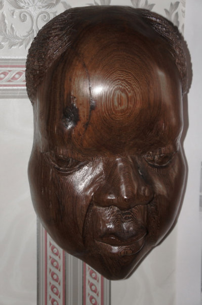 Продам: африканскаямаска воина из черного дерева