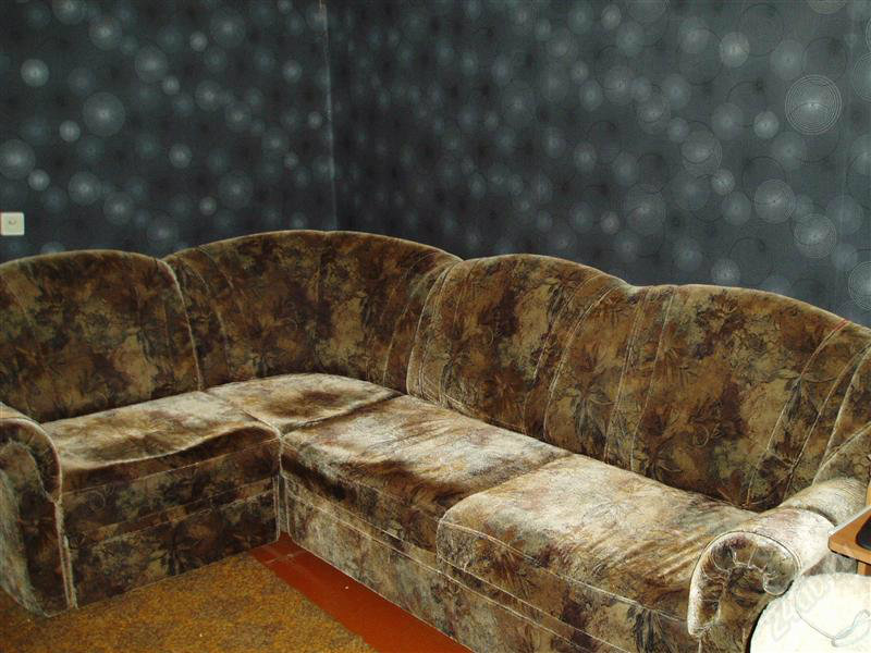 Продам: Красивый угловой диван