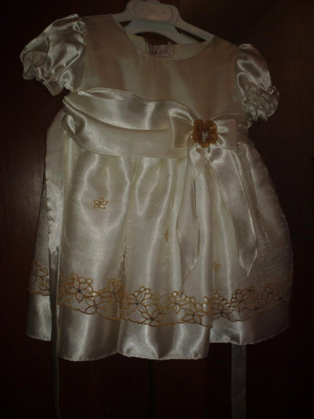Продам: нарядное платье дд 2лет