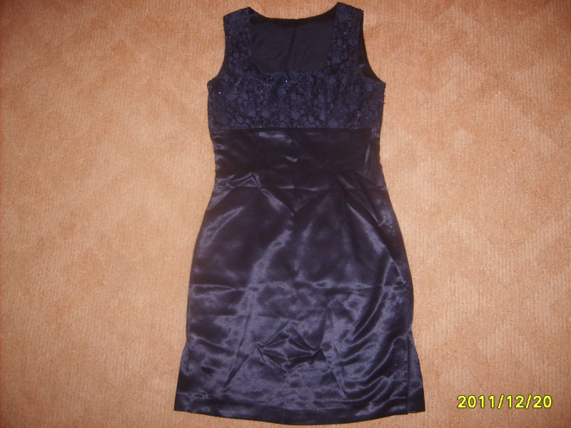 Продам: Платье нарядное 42 р.