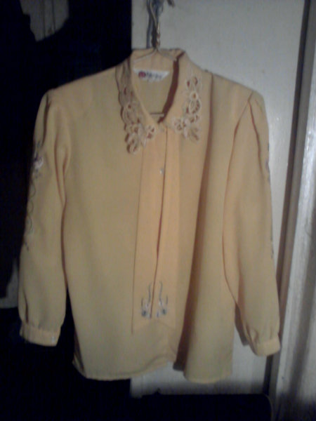 Продам: классическая блузка